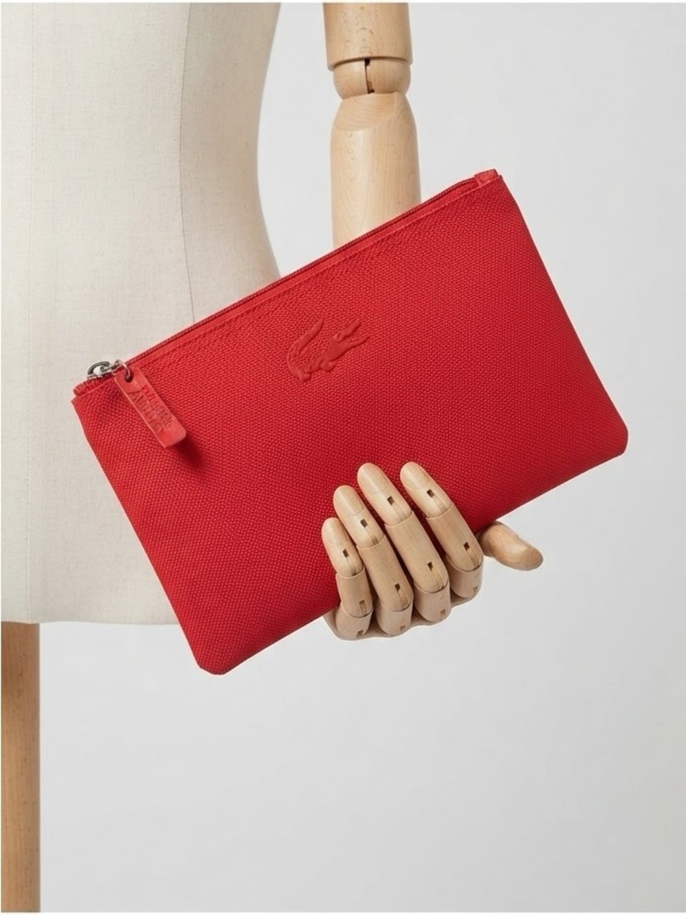 Lacoste x Turkish Airlines Red
Travel Pouch Amenity Kit
Cosmetic Bag